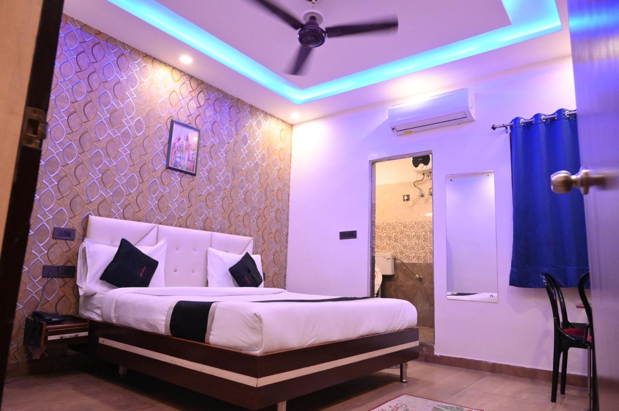 Hotel Riddhi Regency Лакхнау Экстерьер фото